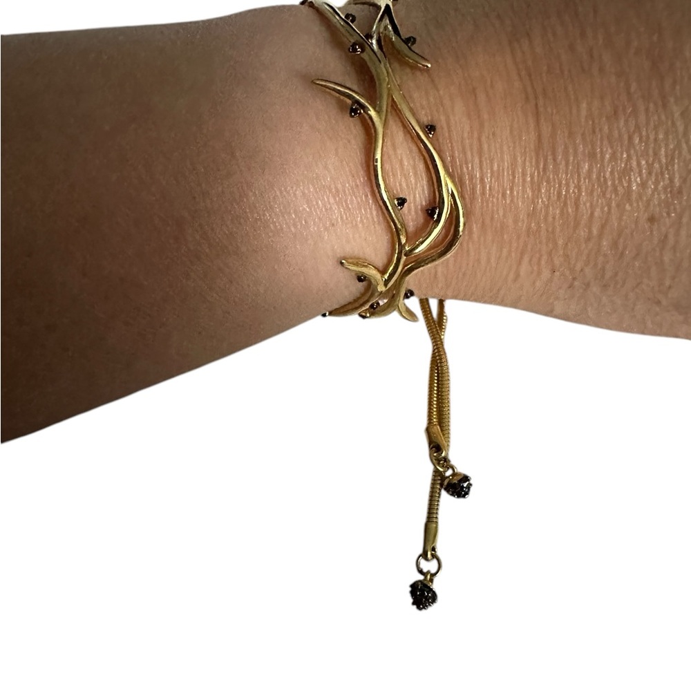 NWOT nOir Jewelry Beloved Adjustable bracelet in Gold with hematite small stones - Picture 4 of 9